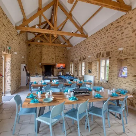 Crazy Chateaubert 28 - Heated Pool - Basket - 2h Paris - 30p Villa