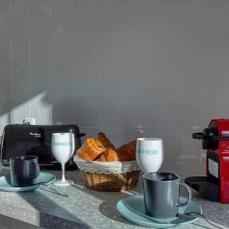 Villa Crazy Chateaubert 28 - Heated Pool - Basket - 2h Paris - 30p