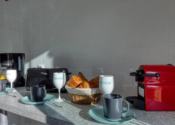 Vila Crazy Chateaubert 28 - Heated Pool - Basket - 2h Paris - 30p