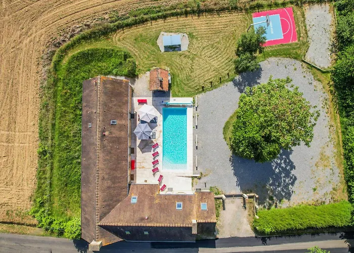 Vila Crazy Chateaubert 28 - Heated Pool - Basket - 2h Paris - 30p La Chapelle-Saint-Fray